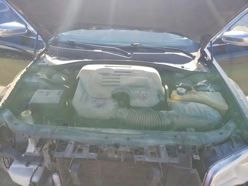 2011 CHRYSLER 300 LIMITED  