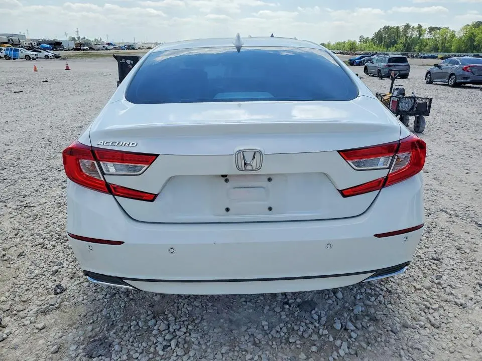 2021 HONDA ACCORD   