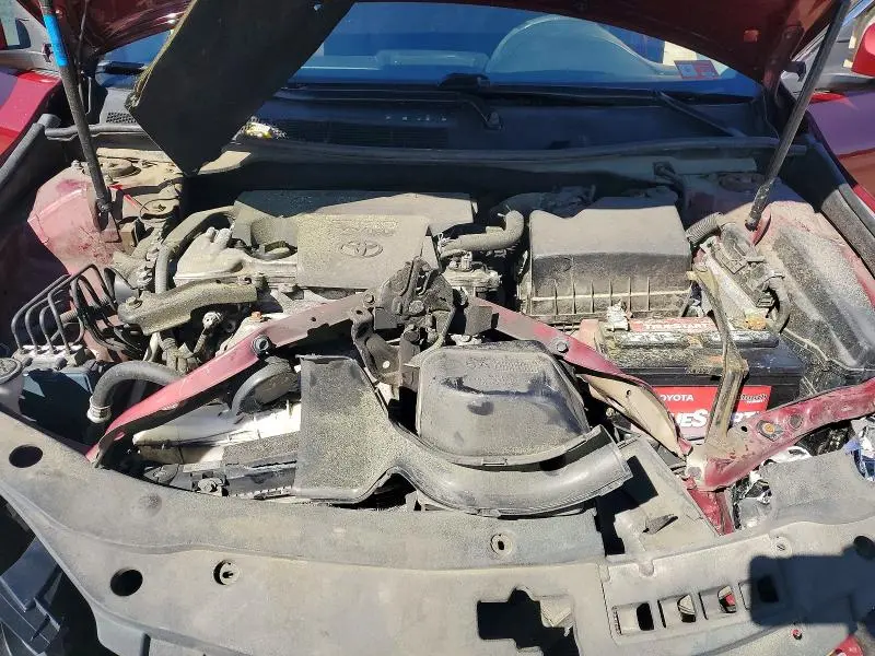 2016 TOYOTA CAMRY SE  