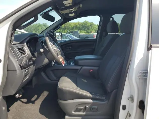 2019 NISSAN TITAN SV  