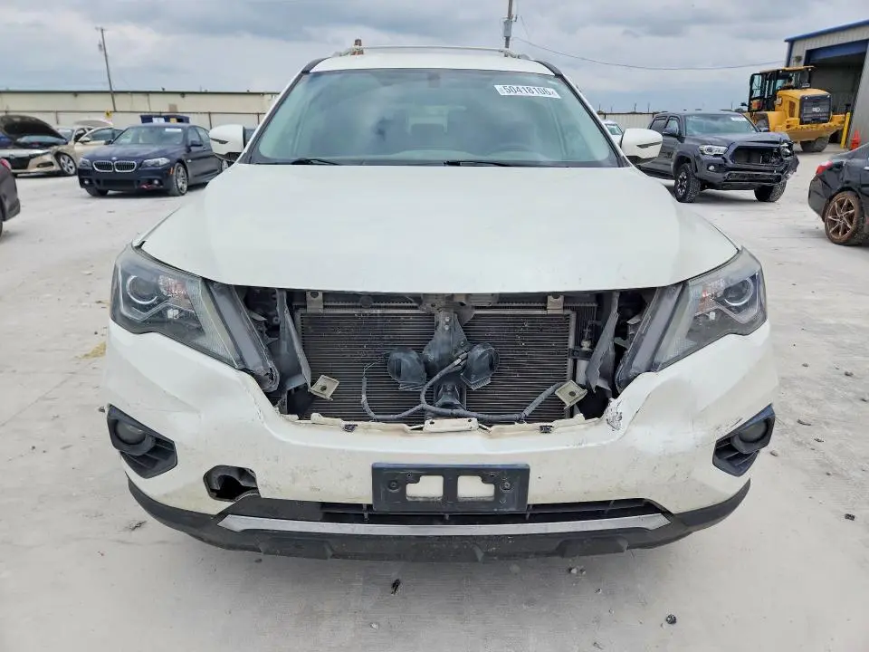 2018 NISSAN PATHFINDER SV  
