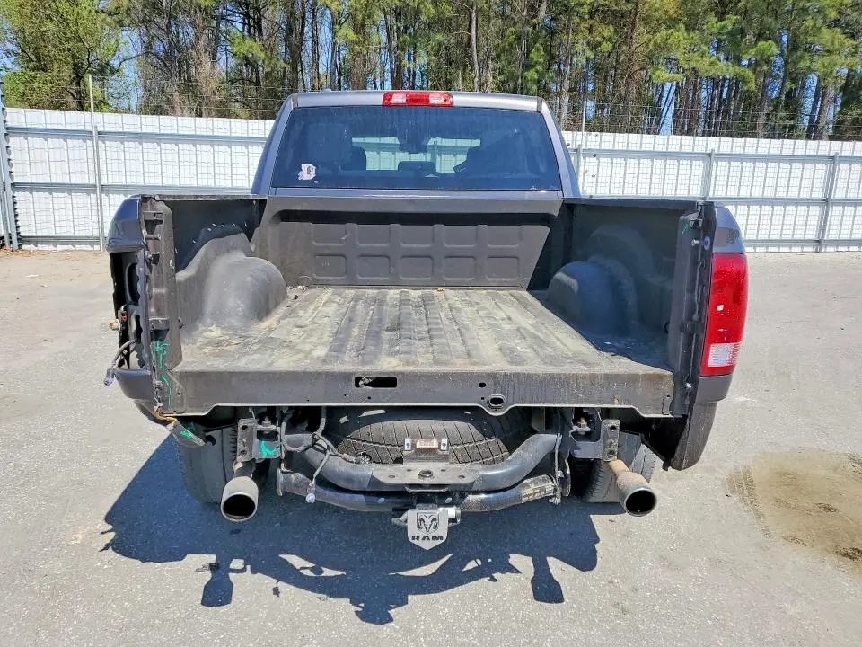 2018 RAM 1500 ST  