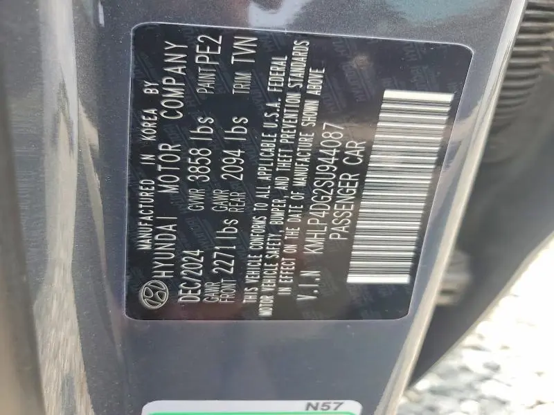 2025 HYUNDAI ELANTRA LIMITED  