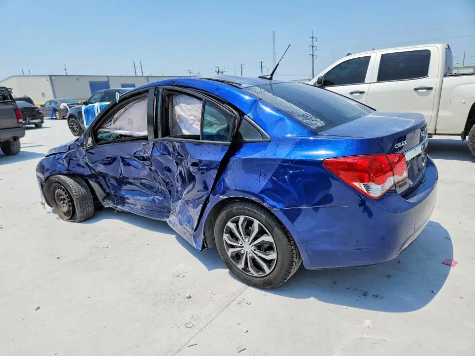 2013 CHEVROLET CRUZE LS  