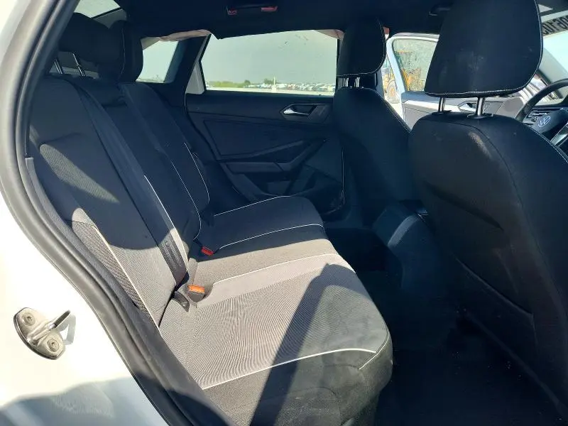 2025 VOLKSWAGEN JETTA SPORT  