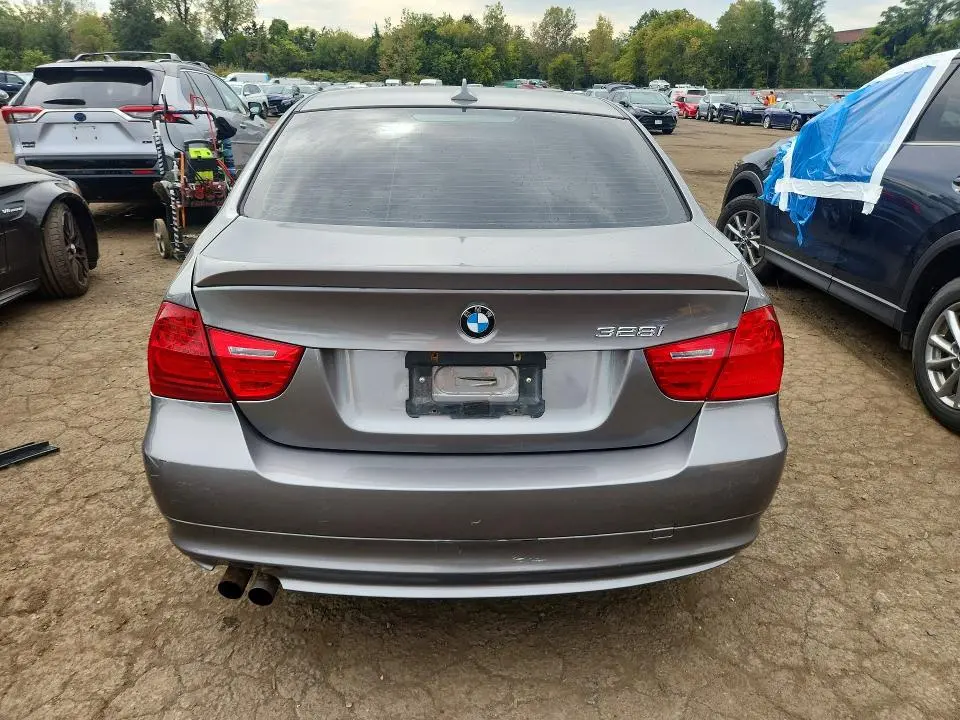 2011 BMW 328 XI  