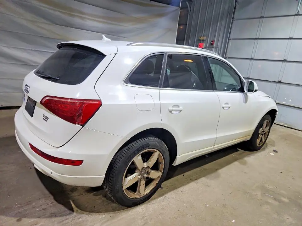 2011 AUDI Q5 PREMIUM PLUS  