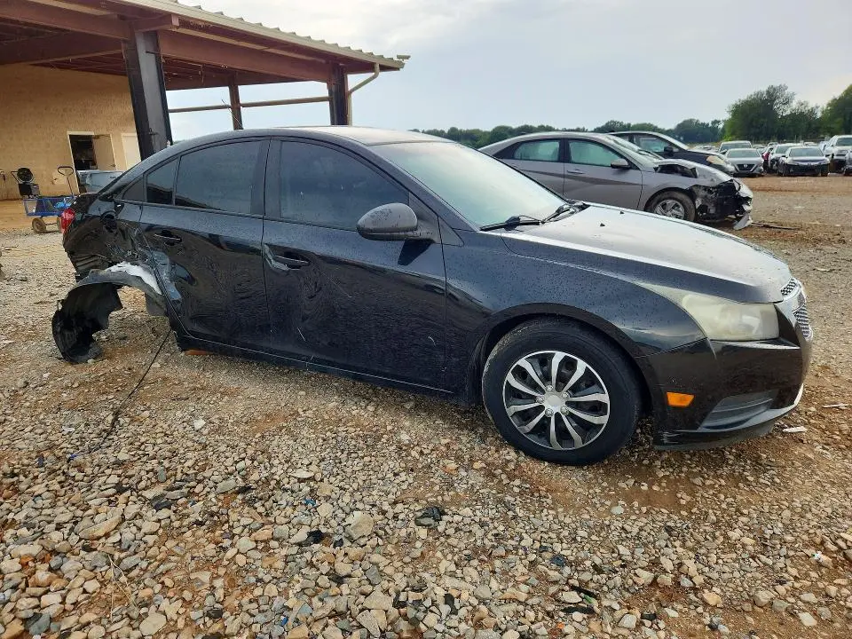 2013 CHEVROLET CRUZE LS  