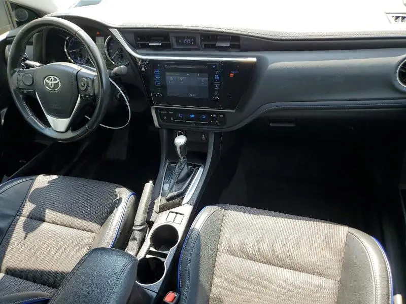 2018 TOYOTA COROLLA SE  