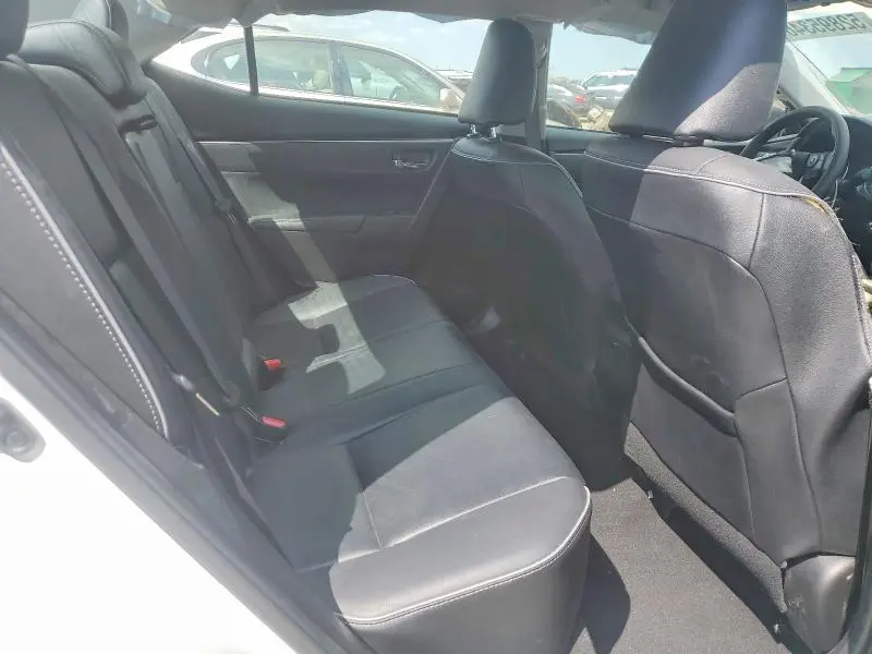 2017 TOYOTA COROLLA XLE  