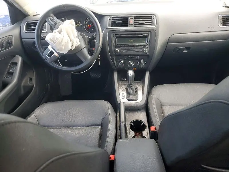 2012 VOLKSWAGEN JETTA SE  
