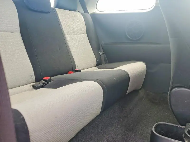 2012 TOYOTA YARIS 3-DOOR L  