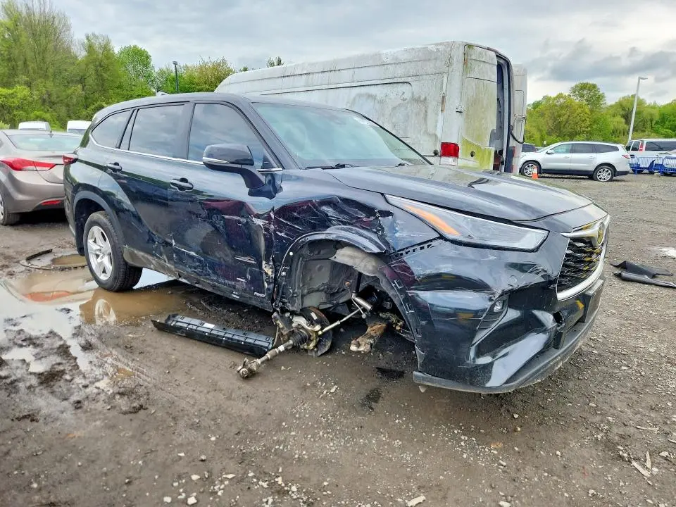 2024 TOYOTA HIGHLANDER HYBRID LE  