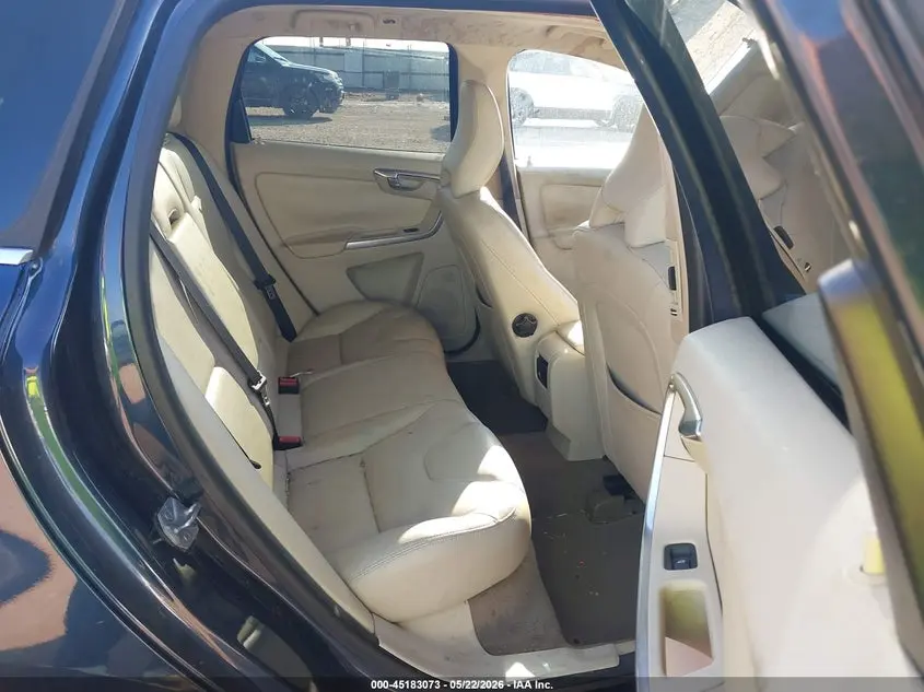 2015 VOLVO XC60 T6 PREMIER PLUS