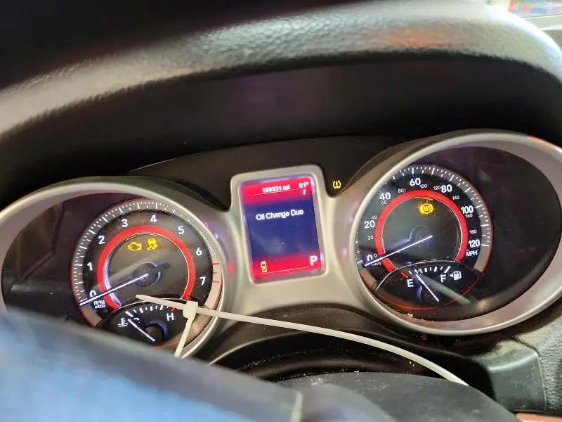 2011 DODGE JOURNEY EXPRESS  