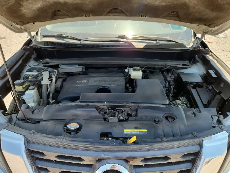 2017 NISSAN PATHFINDER SV  
