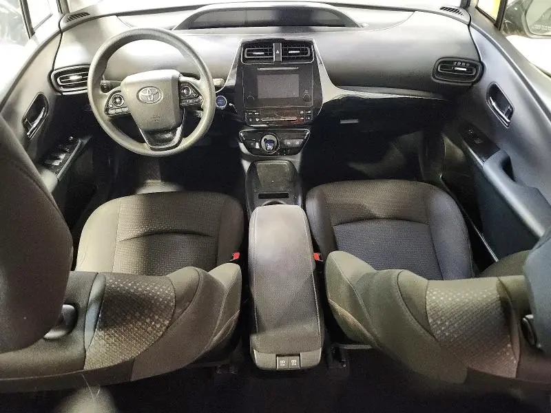 2019 TOYOTA PRIUS LE  