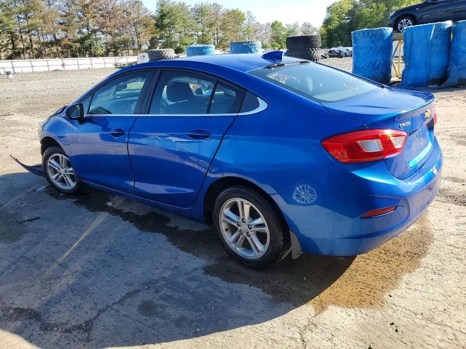 2017 CHEVROLET CRUZE LT  