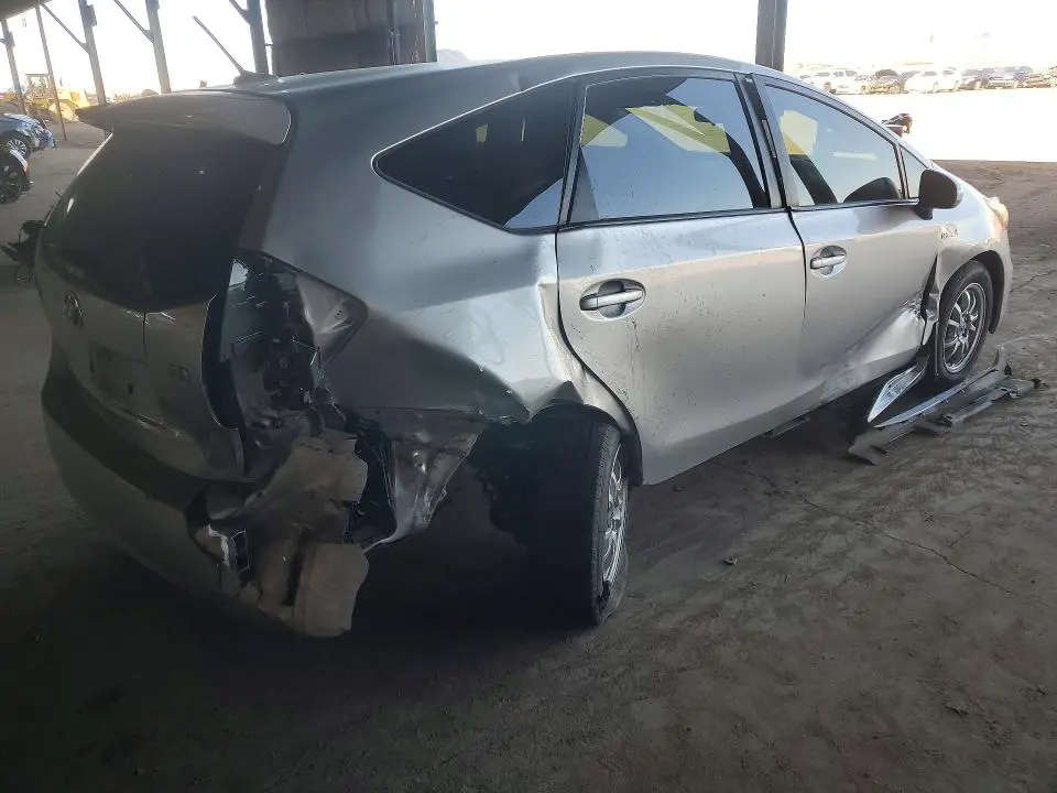 2014 TOYOTA PRIUS V THREE  