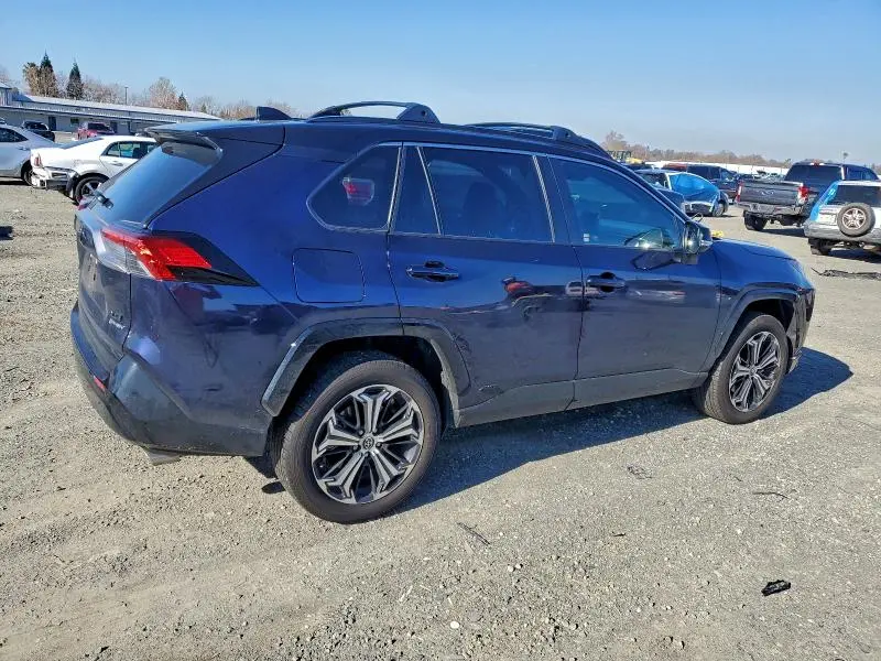 2025 TOYOTA RAV4 XSE  