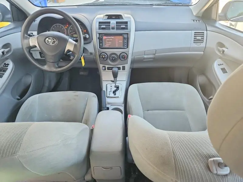 2013 TOYOTA COROLLA LE  