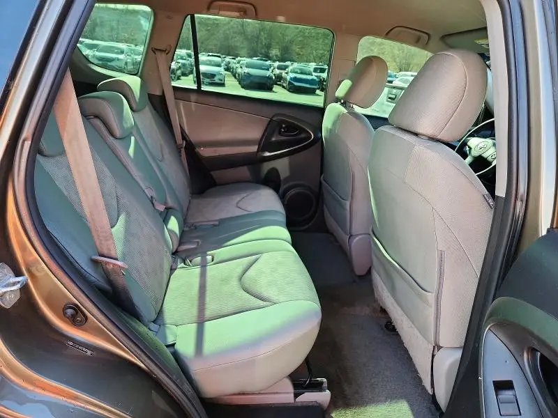 2011 TOYOTA RAV4 BASE  