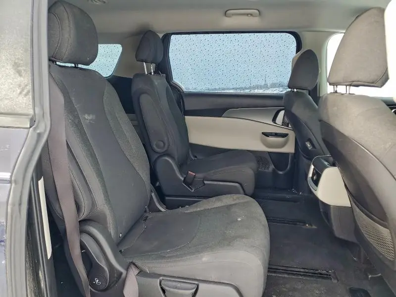 2022 KIA CARNIVAL LX  