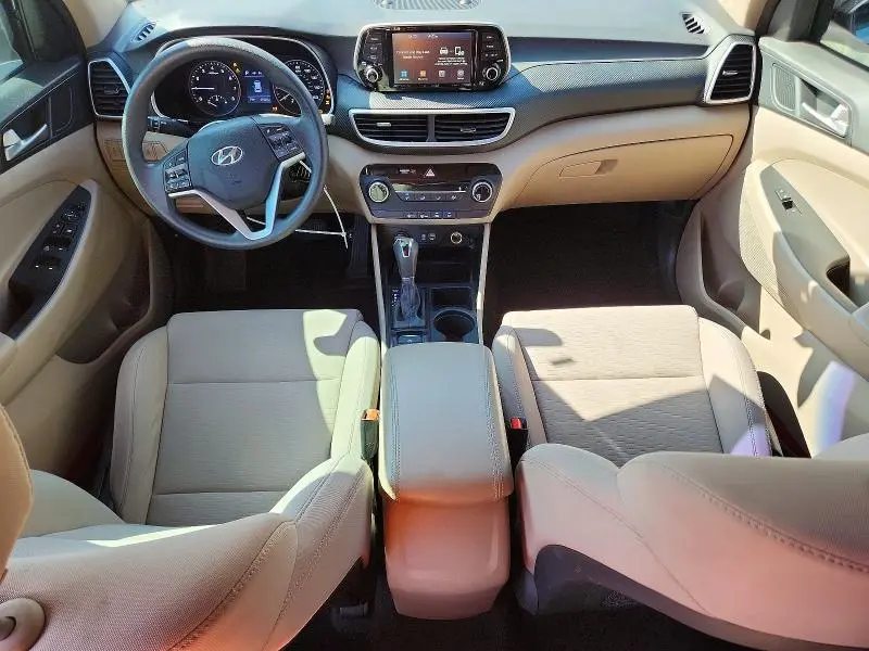 2020 HYUNDAI TUCSON SE  