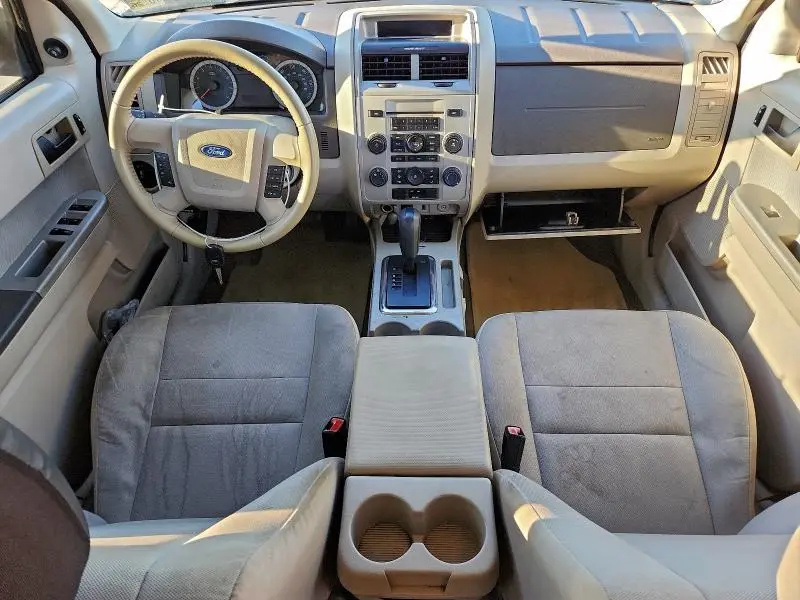 2010 FORD ESCAPE XLT  