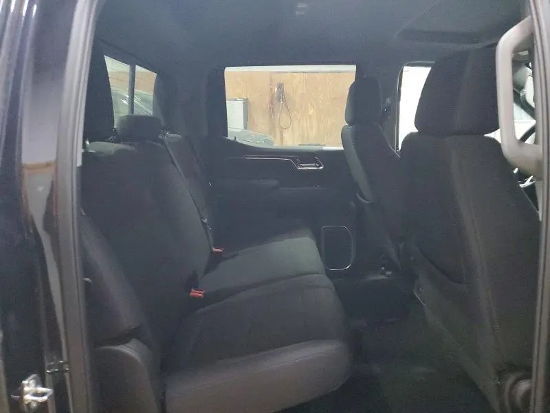 2024 CHEVROLET SILVERADO K1500 LT  