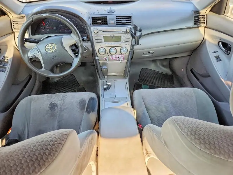 2011 TOYOTA CAMRY LE  