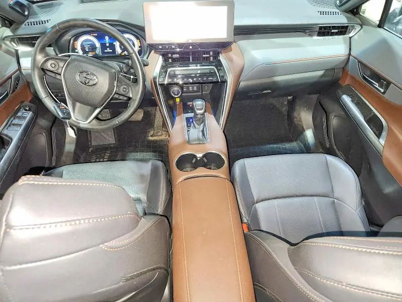 2024 TOYOTA VENZA LIMITED  