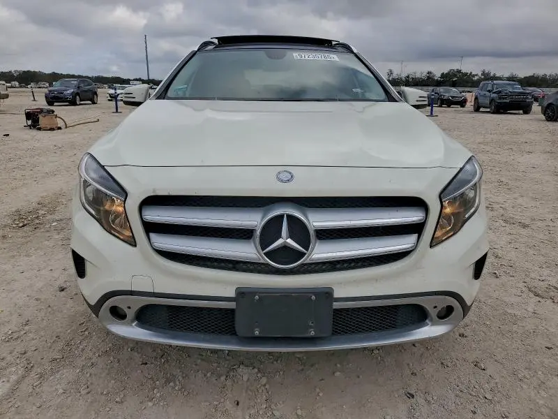2015 MERCEDES-BENZ GLA 250 4MATIC  