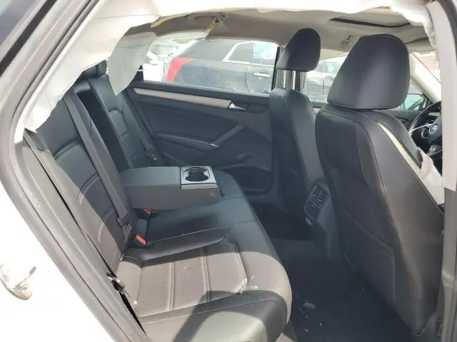 2021 VOLKSWAGEN PASSAT SE  