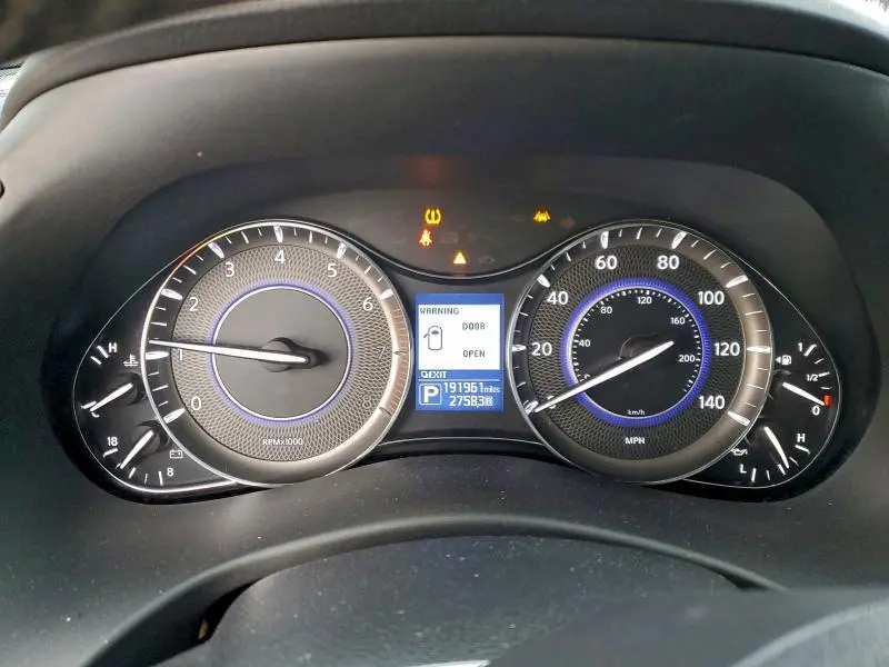 2019 INFINITI QX80 LUXE  