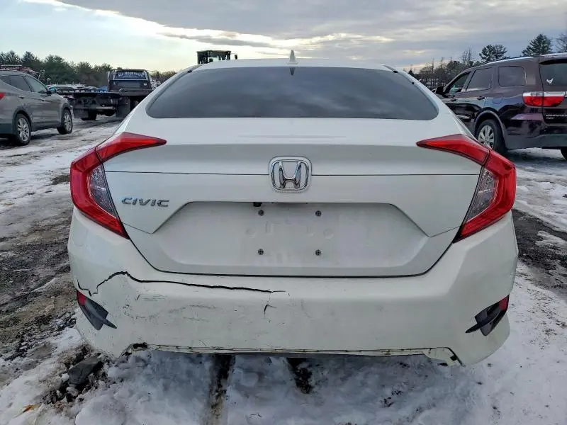 2018 HONDA CIVIC EX  