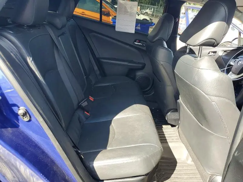 2017 TOYOTA PRIUS THREE TOURING  