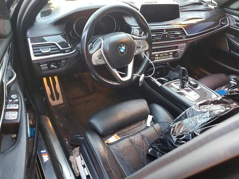 2016 BMW 750 XI  