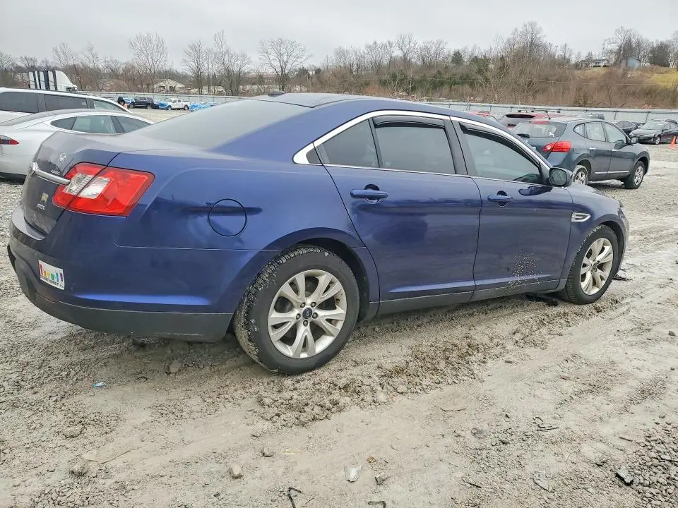 2011 FORD TAURUS SEL  
