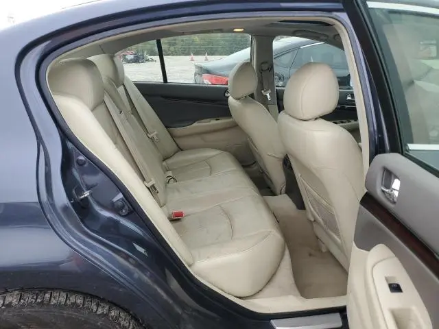 2013 INFINITI G37 