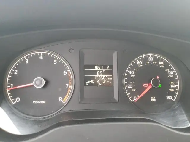 2011 VOLKSWAGEN JETTA SE  