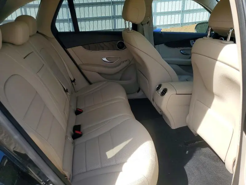 2020 MERCEDES-BENZ GLC 300  