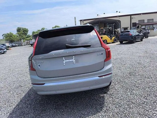 2024 VOLVO XC90 CORE  