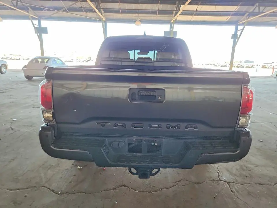 2018 TOYOTA TACOMA LIMITED  