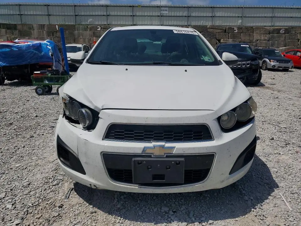 2016 CHEVROLET SONIC LT  