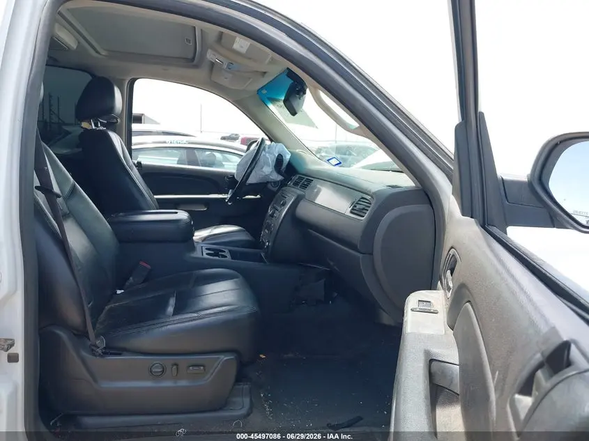 2012 CHEVROLET SUBURBAN LT
