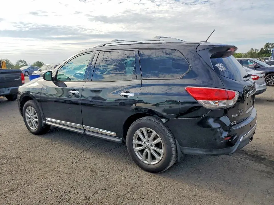 2013 NISSAN PATHFINDER S  