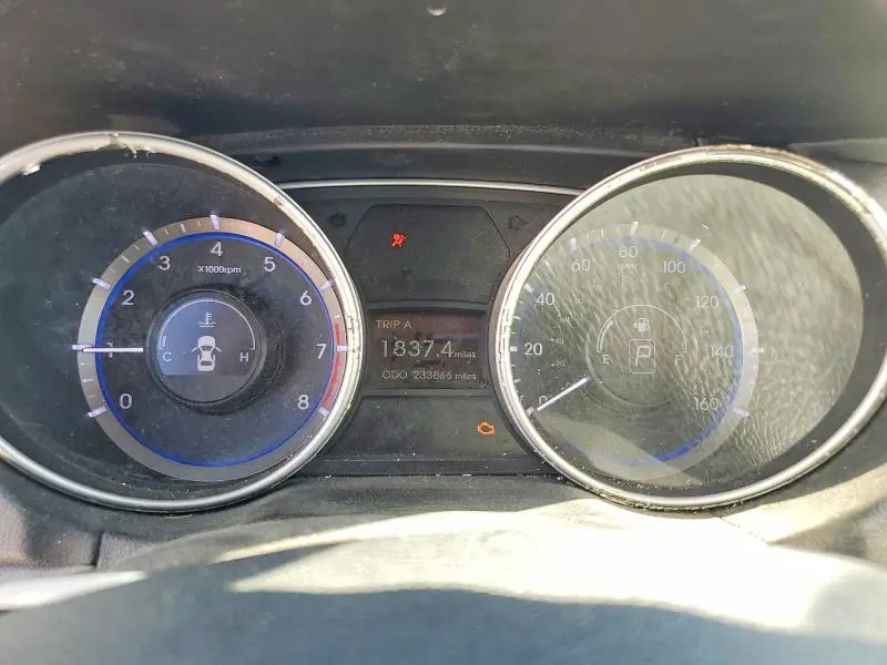 2011 HYUNDAI SONATA GLS  