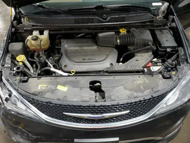 2019 CHRYSLER PACIFICA LIMITED  