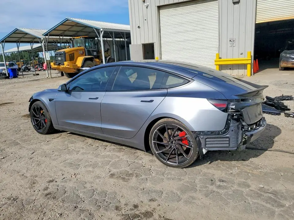 2025 TESLA MODEL 3   